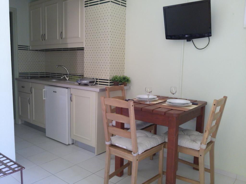 Iliobasilema Studios & Apartments Фискардон Номер фото