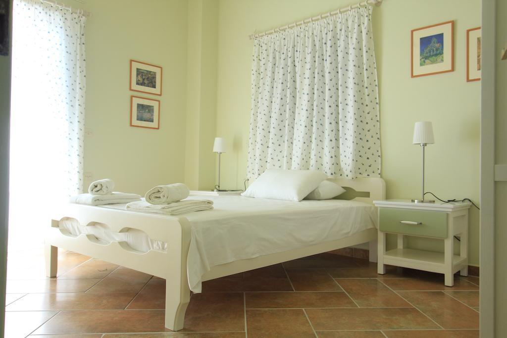 Iliobasilema Studios & Apartments Фискардон Номер фото